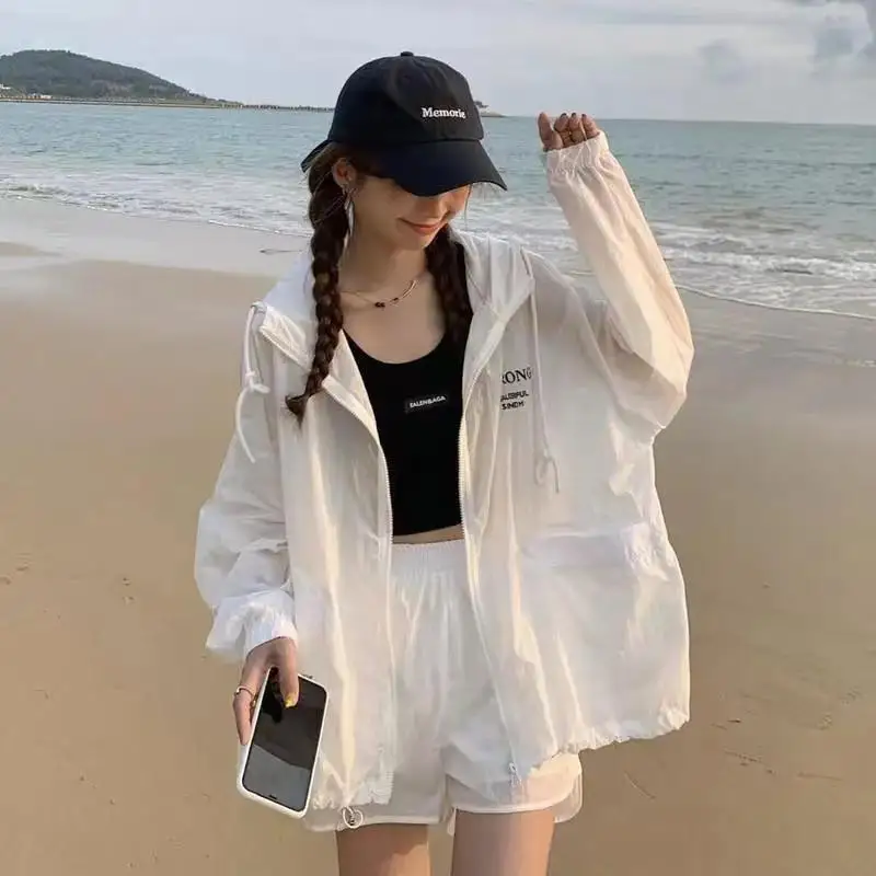 

Korean Women Outdoors Loose Fitting Hooded Ultraviolet-proof Sunscreen Tops Coat Summer Female Breathable Thin Sunscreen Jacket