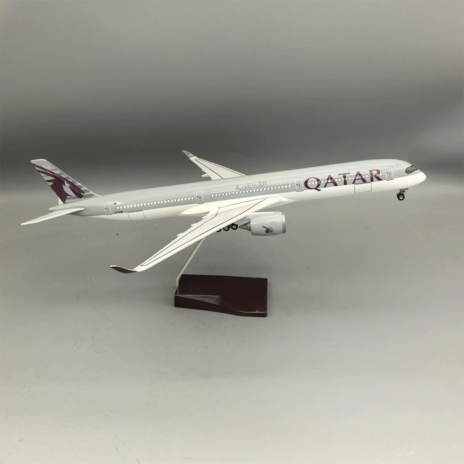 1/157 Scale 47cm A350-1000 Airways Airplane Models Resin Simulation Aircraft With Landing Gear For Adult Gift Collection Display