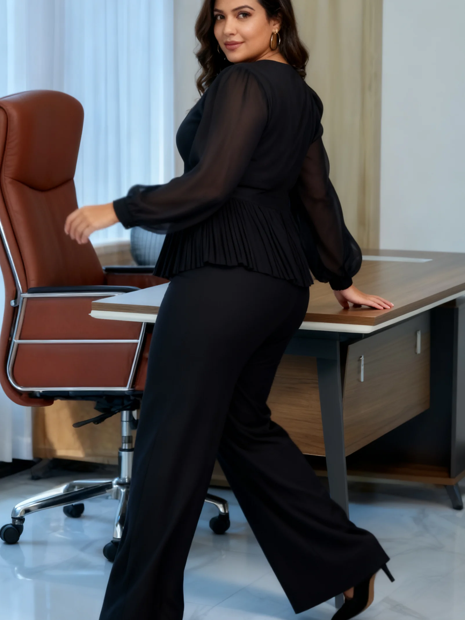 طقم سترة وبنطلون ذكي مكشكش برقبة على شكل حرف V