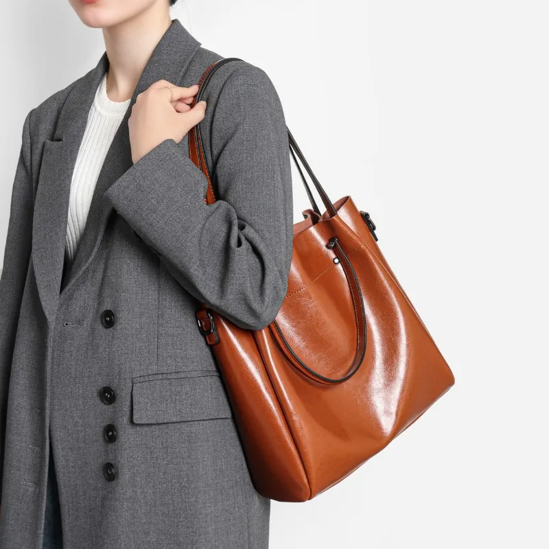 Women's Luxury Shoulder Bag Genuine Leather Vintage Convertible Crossbody Tote Elegant Fashion Logo Free Minimalist
