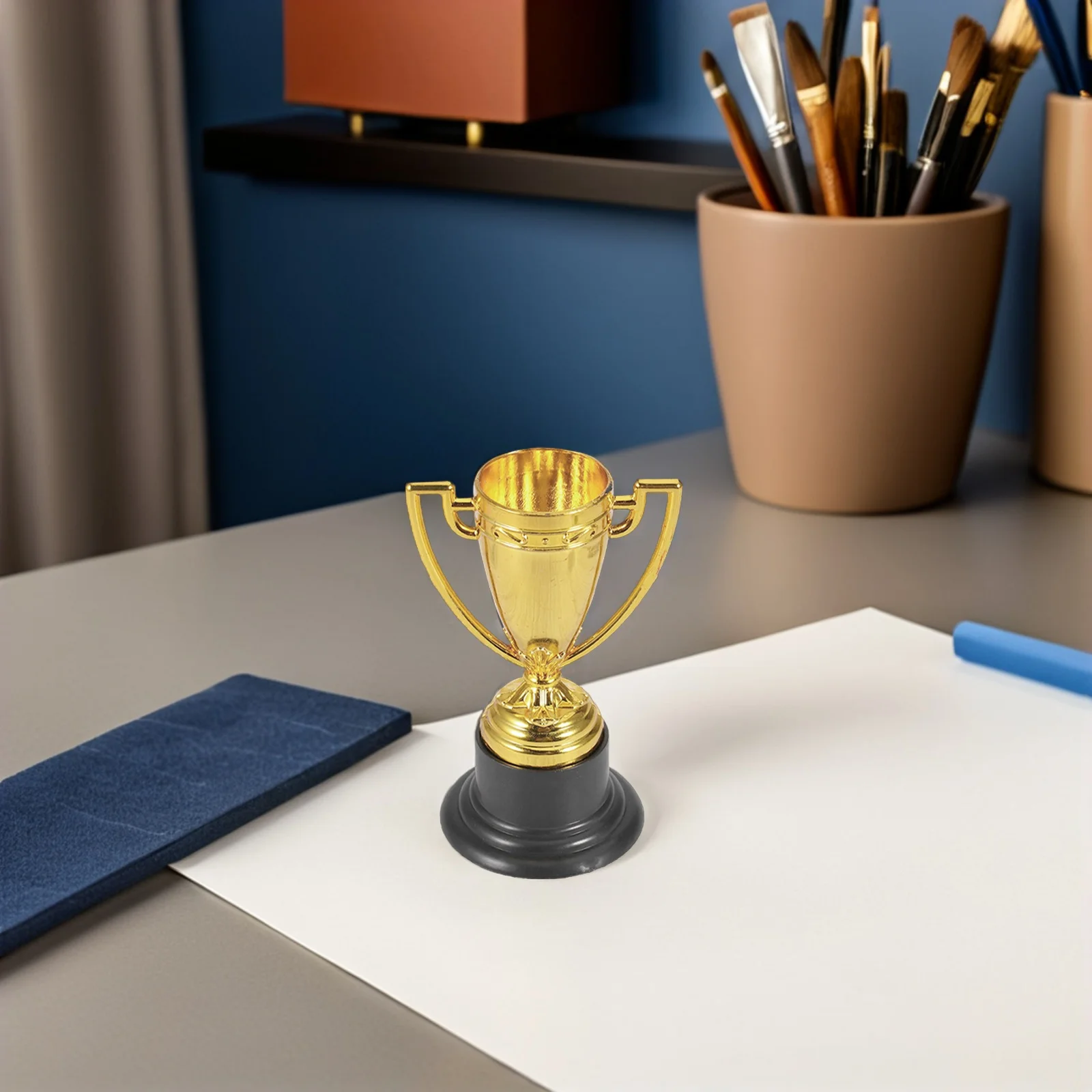 

16pcs Trophy Plastic Winner Awards For Sports Day Prize Recognition School Competition Decorations