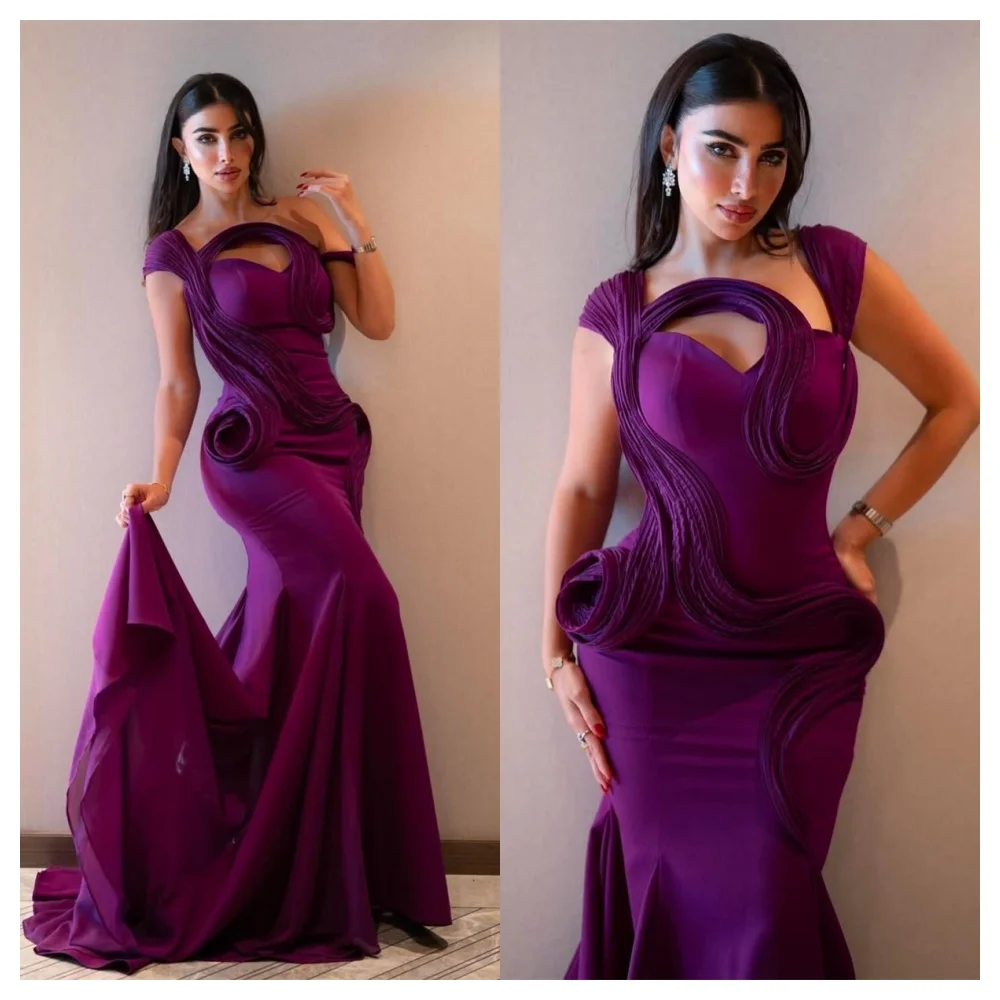 Sukienka wieczorowa na zamówienie, fioletowa, elegancka, bez ramiączek, na cienkich ramiączkach, bez rękawów, wysokiej jakości, w stylu gwiazd.