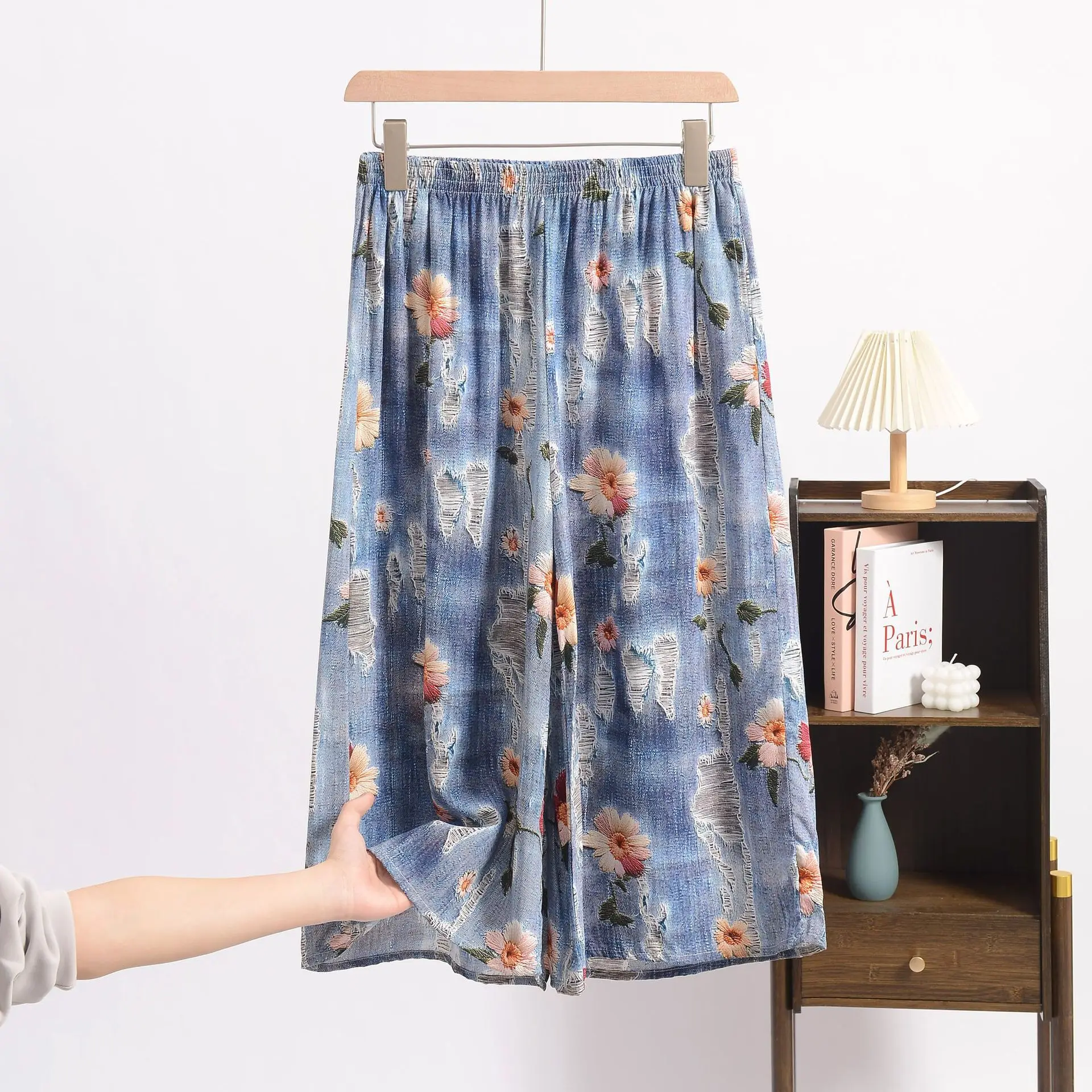 XL إلى 6XL حجم كبير البوبلين الأزهار العجل السراويل الصيف خفيفة الوزن 3/4 طول بنطال ذو قصة أرجل واسعة عادية ثنيات بانت الراحة Homewear