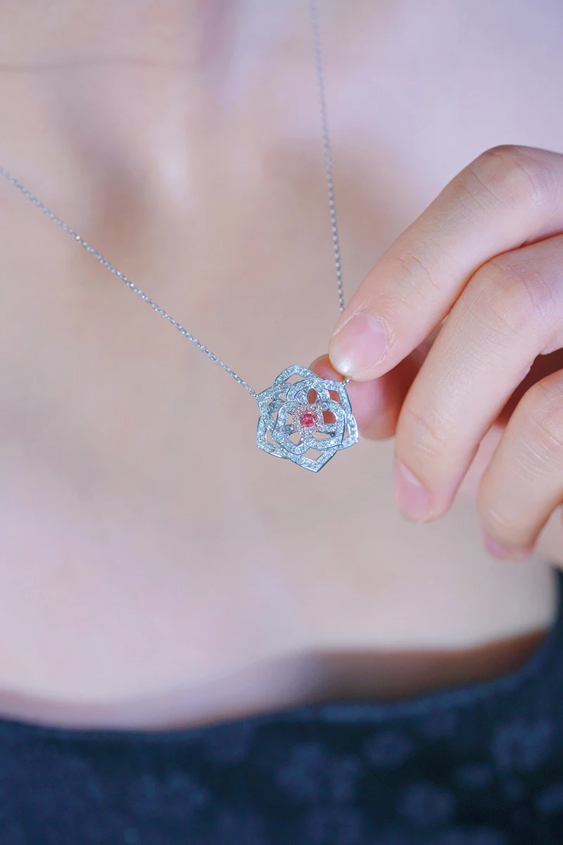 KUGG 100% 18K White Gold Necklace Romantic Rose Shape Real Natural Pink Diamond Pendant Necklace for Women High Wedding Jewelry