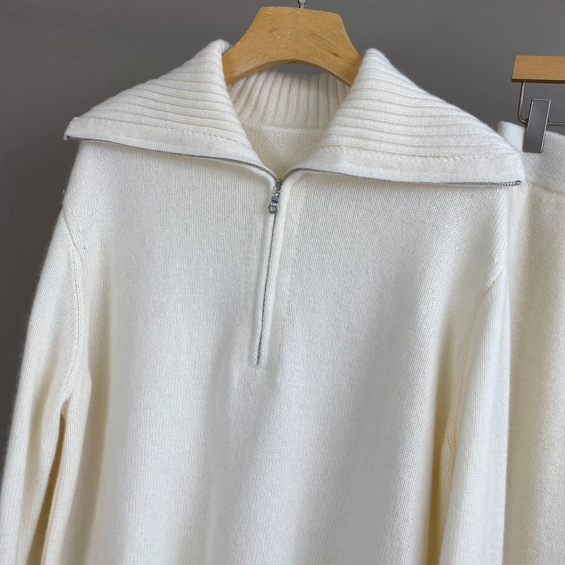 2025 automne et hiver nouveau revers cachemire laine couleur unie pull mode décontracté pantalon droit costume