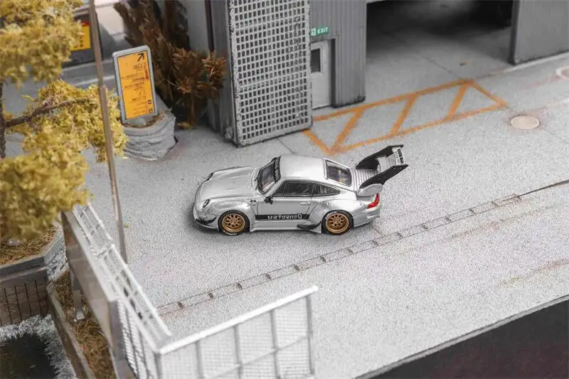 

1:64 Серебристый/Черный Rauh-Welt Widebody RWB993 High Wing Limited999, литая под давлением коллекционная модель автомобиля