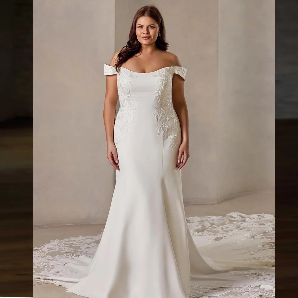 Plus Size Satin-Brautkleider für die Braut, Meerjungfrauen-Brautkleider, schulterfrei, mit Spitzenapplikationen und Schleppe, Brautkleid nach Maß