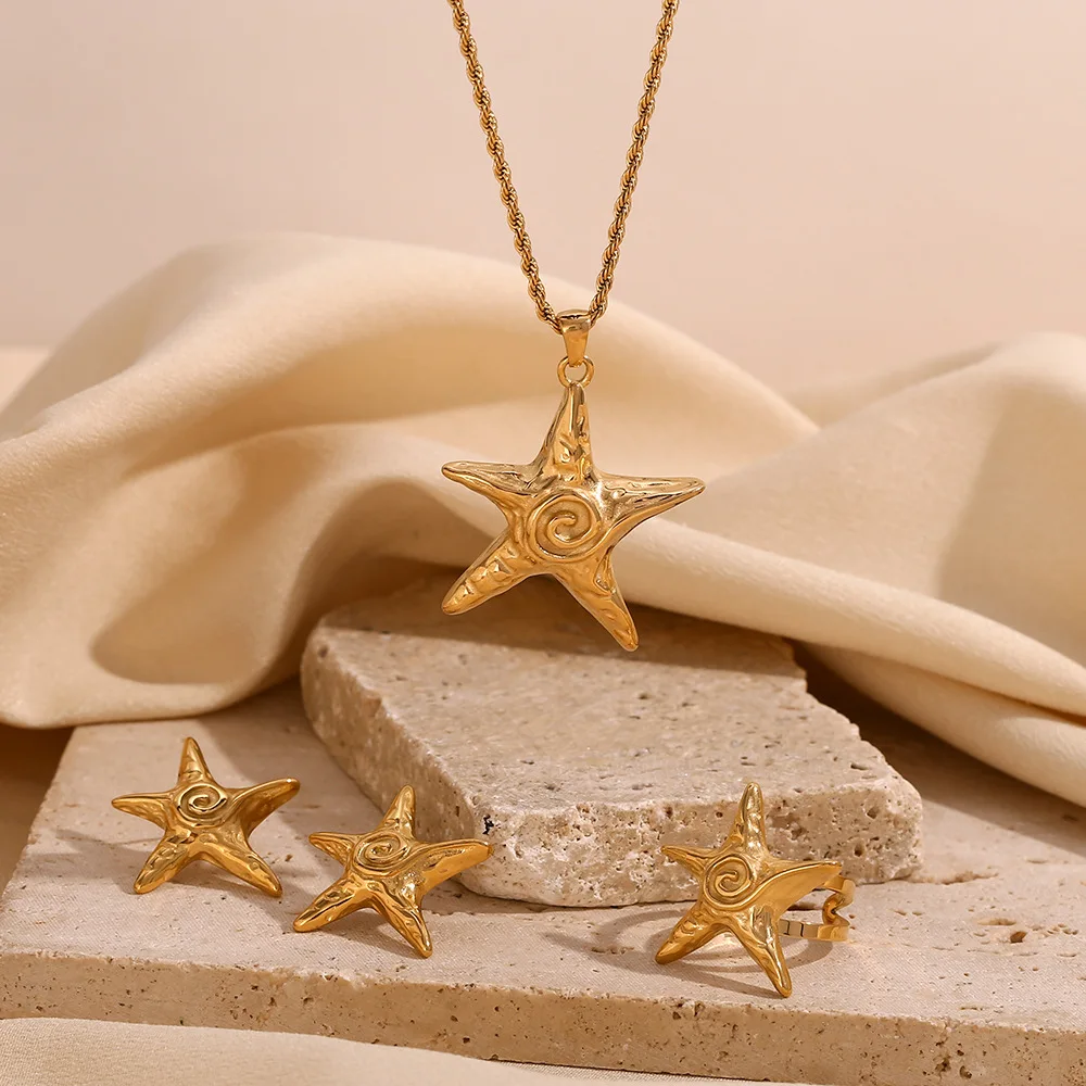 XINYI 316L Stainless Steel Starfish Pendant Necklace Rust Proof Statement 18K Gold PVD Plated Individualistic Holiday Jewelry