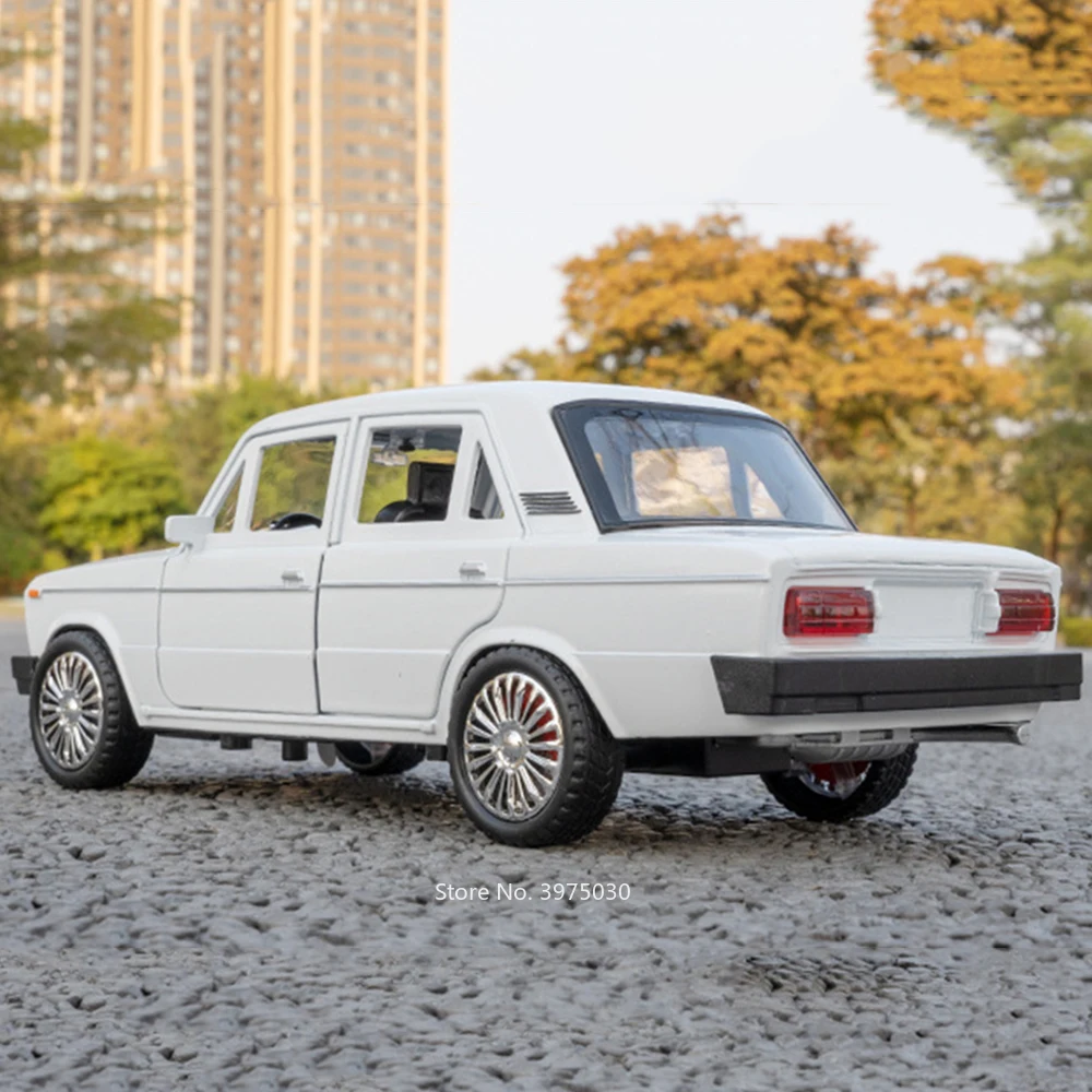 1:18 Russian LADA 2107 Niva Taxi Model Cars Alloy Toys 6 Doors Opened Pull Back Light Sound Miniature Vehicle Boys Perfect Gifts