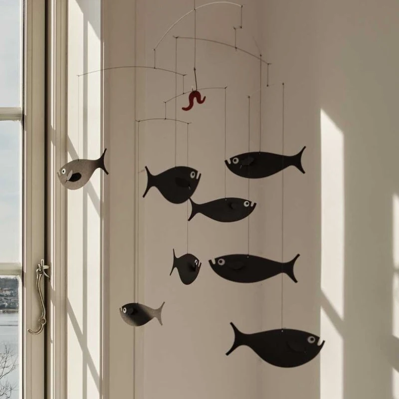 Hanging Ornaments Small Fish Eat Insects Ceiling Pendant Home Wall Decoration Simple Air Balance Pendant Silent Wind Chimes