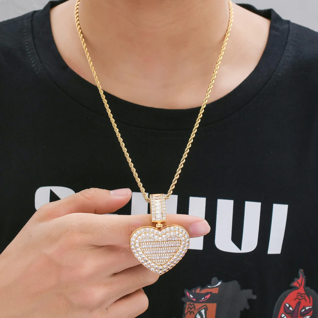 

Flip Up Love Pendant Micro Inlaid Zircon Necklace Clavicle Chain