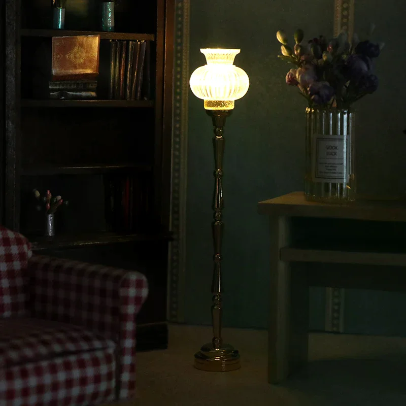 1/12 دمية مصغرة مصباح أرضي زهرة شكل LED مصباح نموذج الأثاث اكسسوارات ل بيت الدمية ديكور التظاهر اللعب اللعب هدية #5