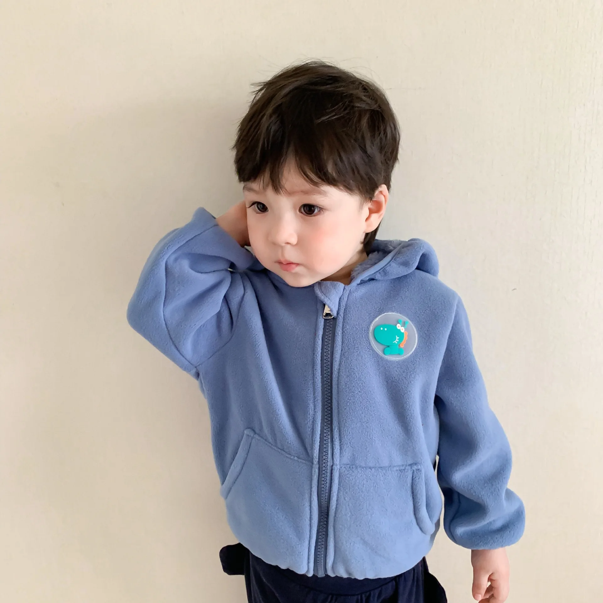 

2025 new autumn cardigan, versatile children's coat for both boys and girls, spring and autumn thickened fleece knitted coat