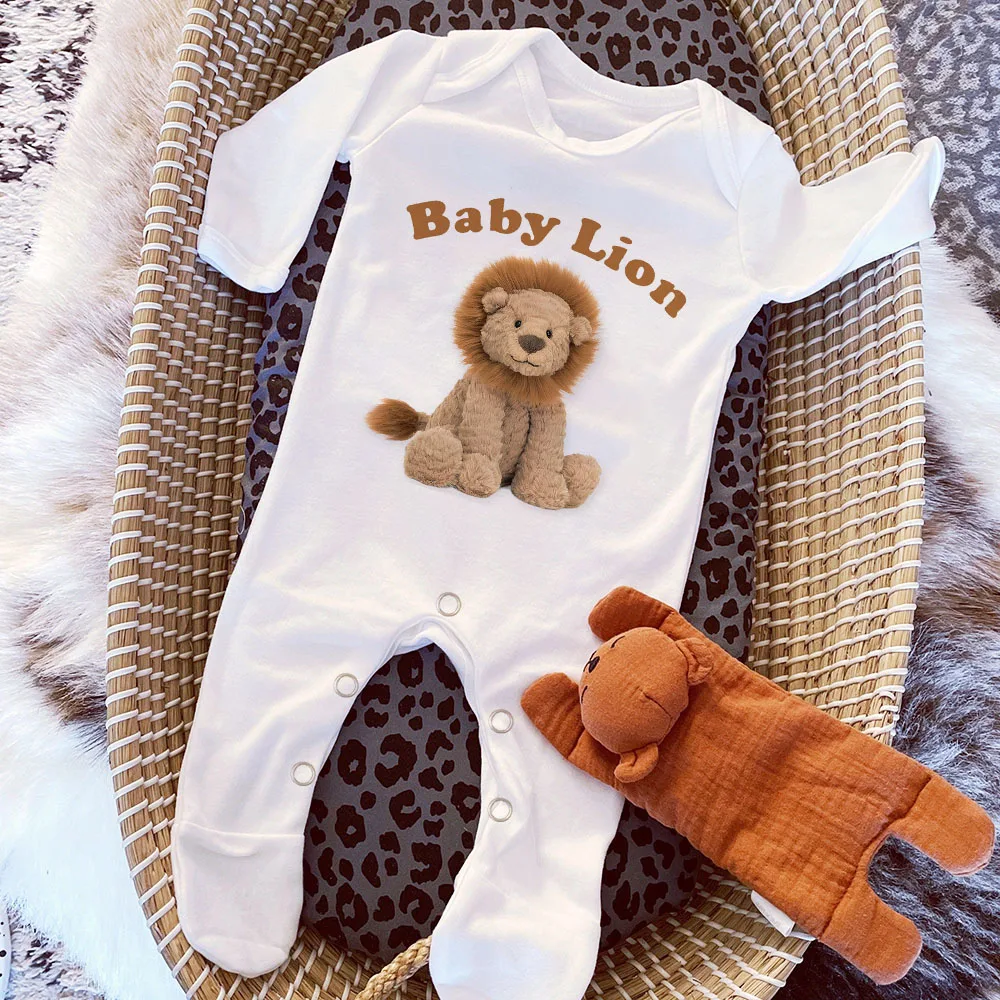 

Cute Animal Print Baby Babygrow Sleepsuit Baby Coming Home Outfit Boys Girls White Sleepsuit Infant Romper Newbron Shower Gifts