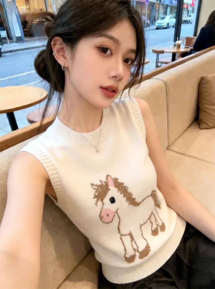

Korean Style Small Embroidery Vest Women's Spring Summer New Style Layering Shoulder Top Silk Material Slim Fit round Neck
