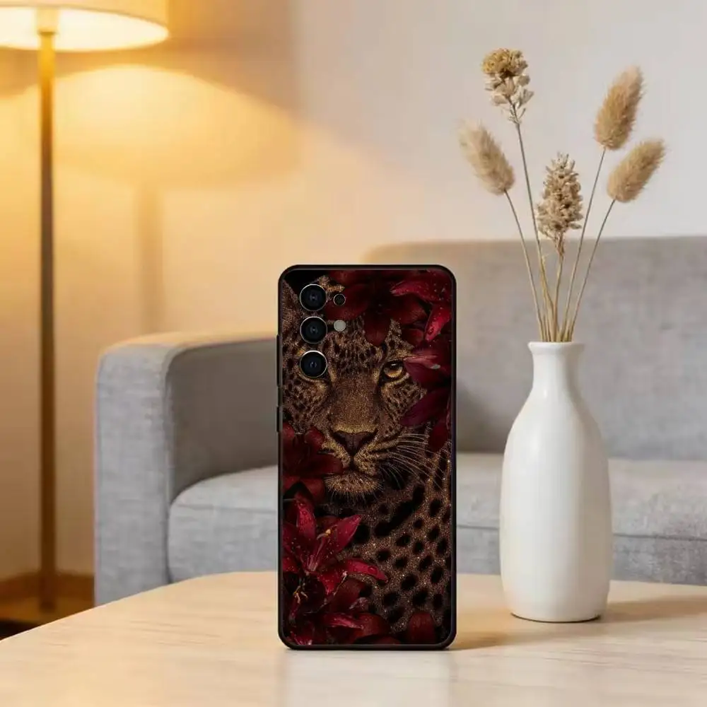 Fashion leopard print Phone Case For Samsung S25,S24,S21,S22,S23,S30,Ultra,S20,Plus,Fe,Soft Silicone Black Cover