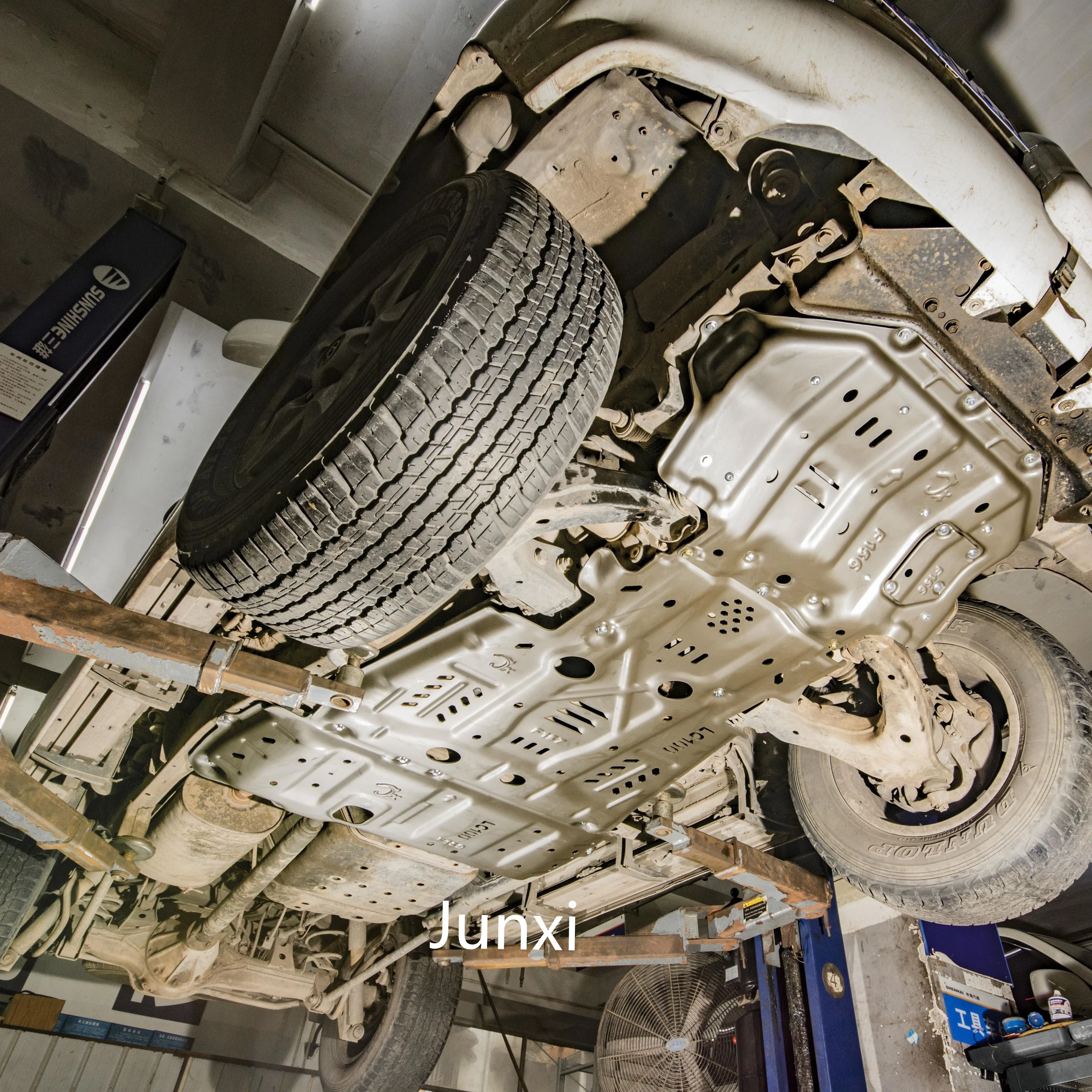 New Hilux FJ Cruiser 4 Runner Engine Protection Skid Plate Accessories Parts Fit for Land Cruiser LC100 4500 4700