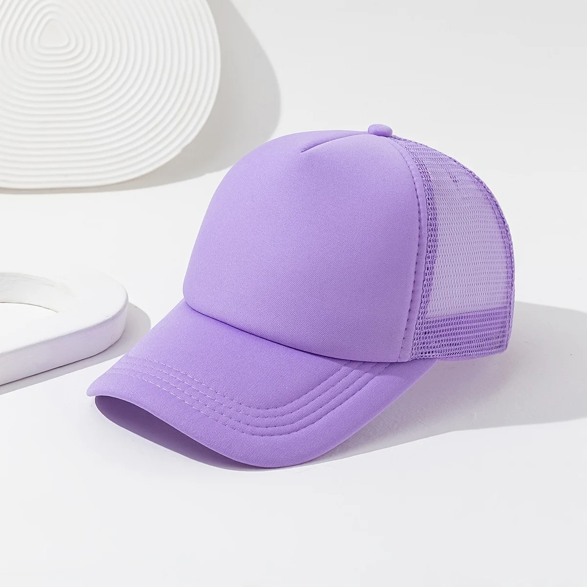 Stay Cool and Stylish: Solid Color Baseball Cap with Breathable Trucker Design