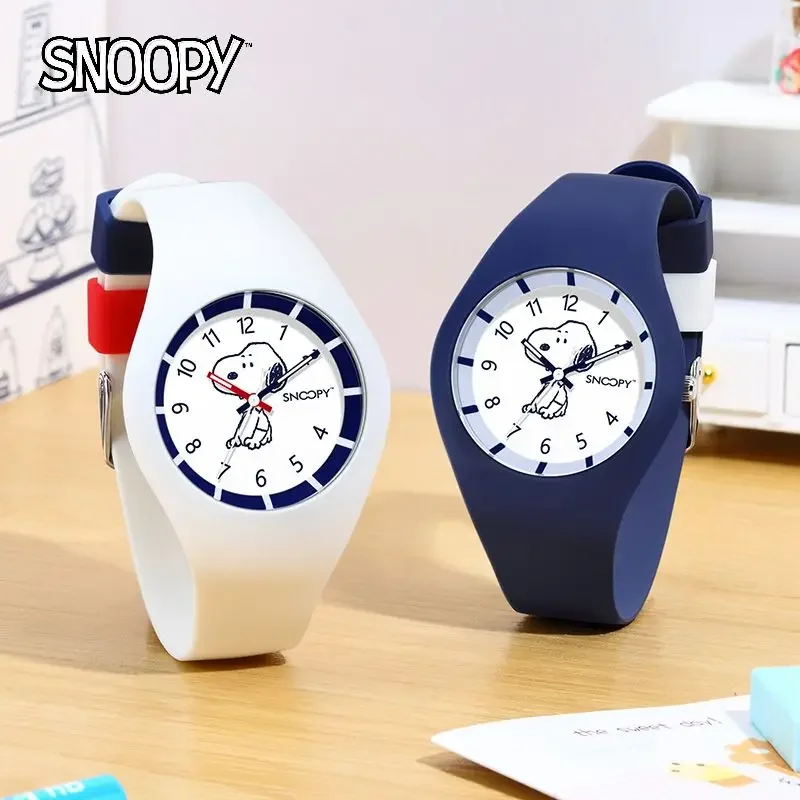 Snoopy anime peripheral cartoon female watch junior high school student children girl elementary school student watch wholesale