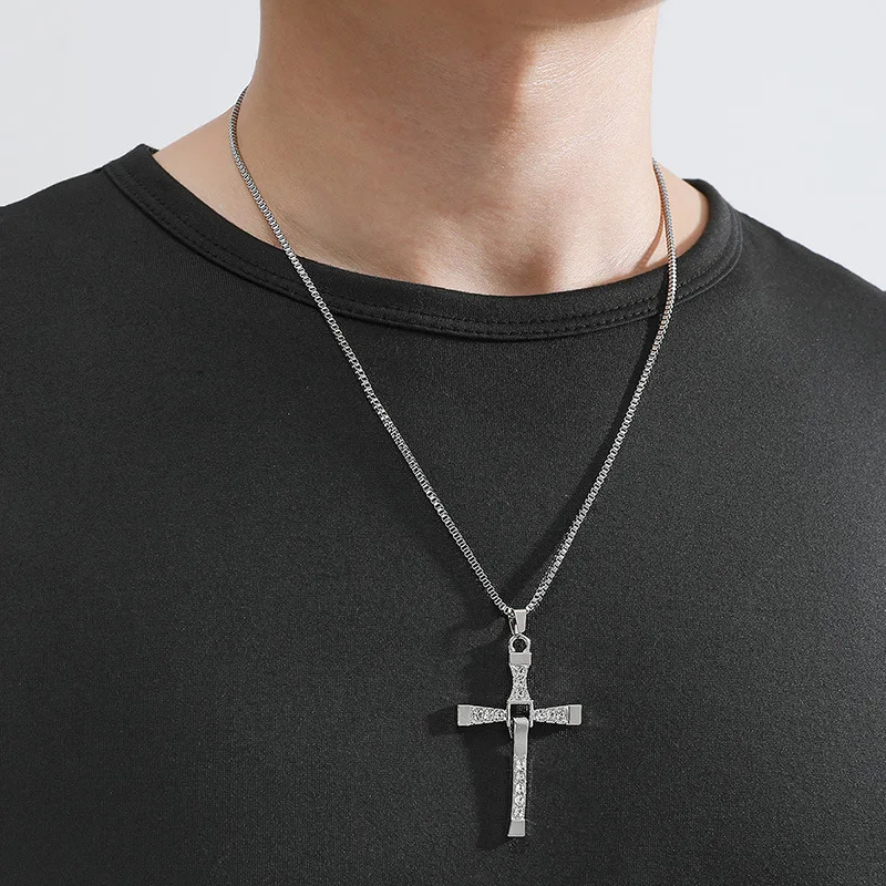 Dominic Toretto The Fast and The Furious Celebrity Vin Diesel Item Crystal Jesus Men Cross Pendant Necklace Gift Jewelry