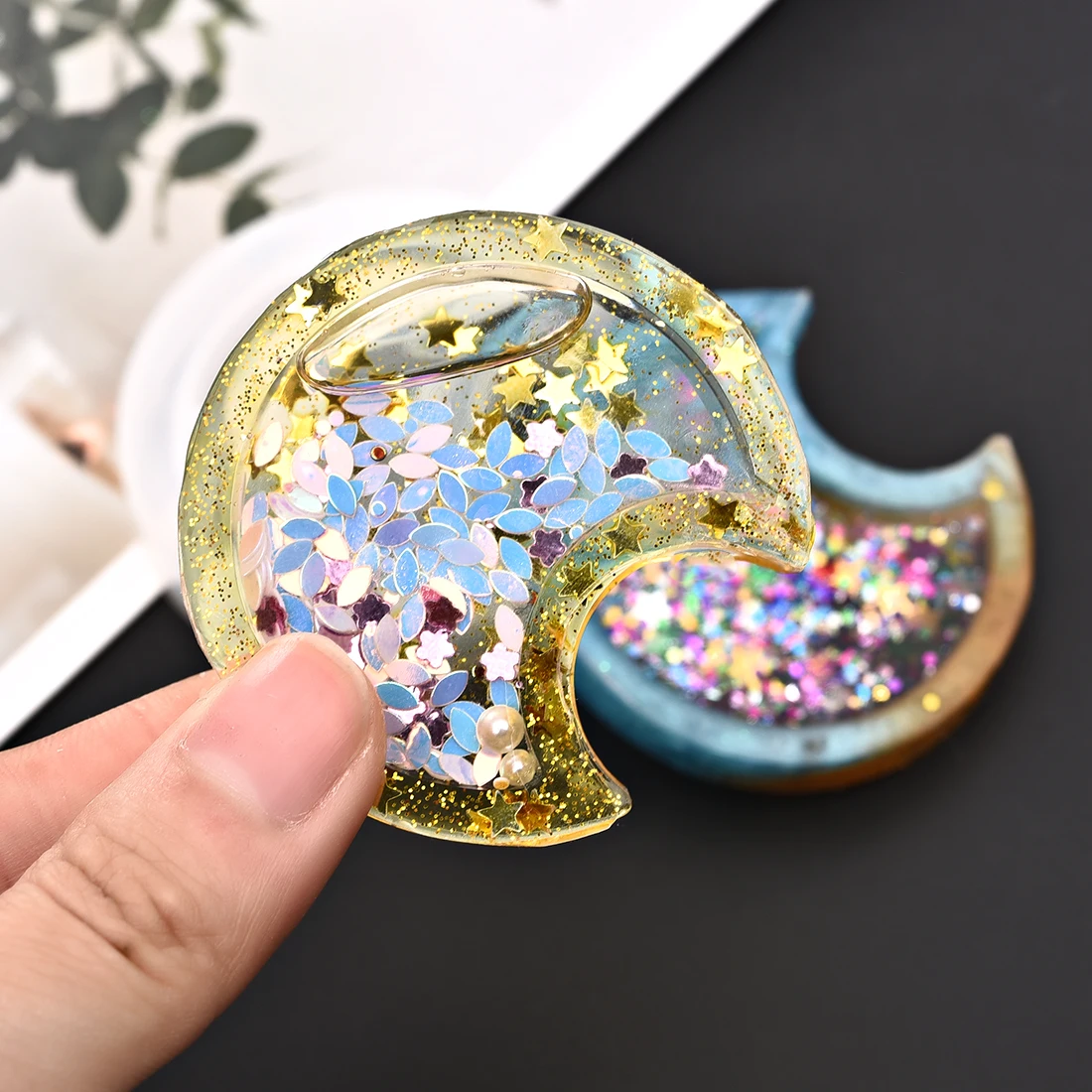 1PC Ostern Mond Sterne Form Klar Quicksand Silikon Form Shaker Öl UV Harz Epoxy Schlüsselbund Form Für DIY Anhänger schmuck Machen