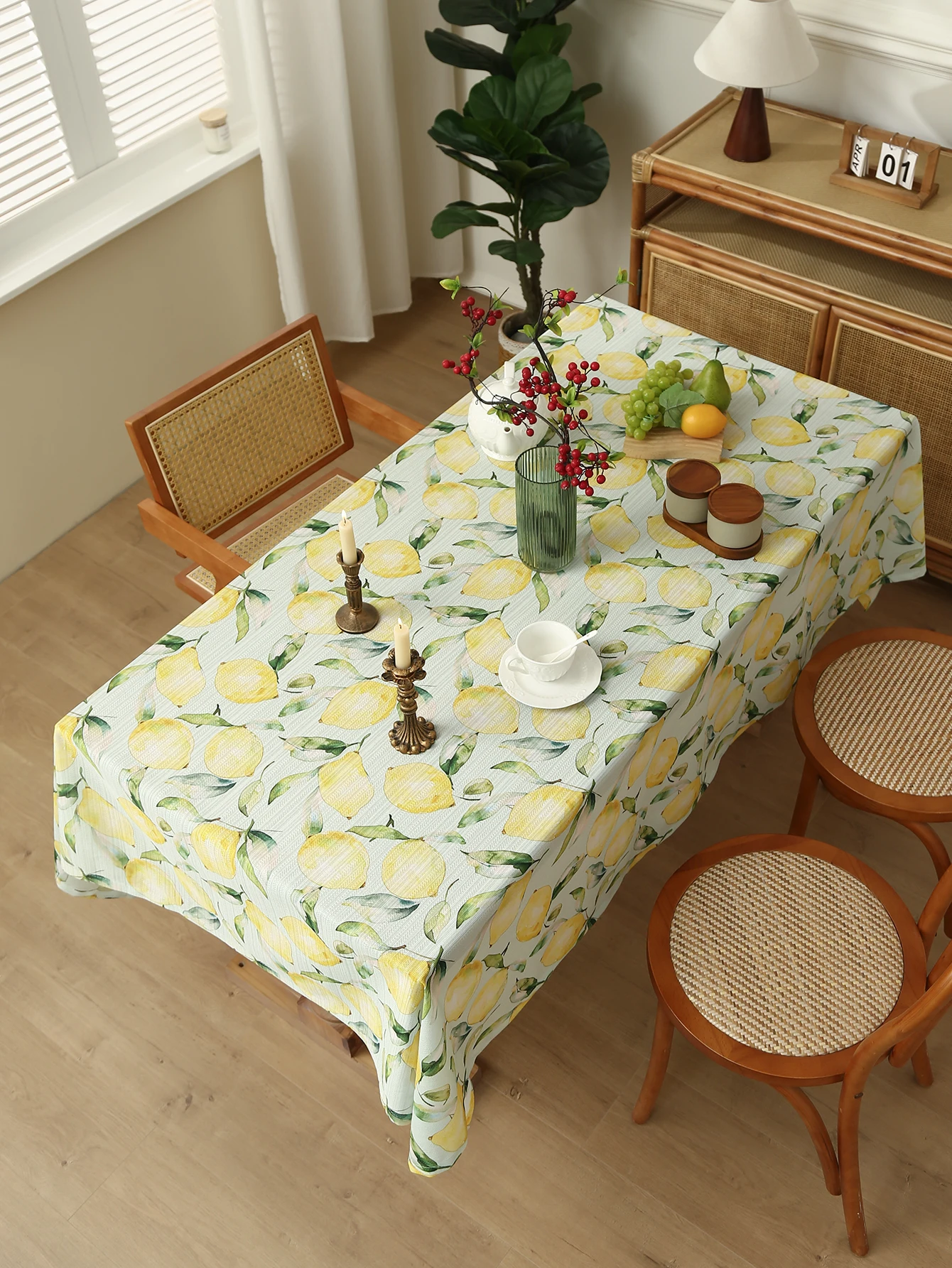 Lemon Print Folded Edge Tablecloth Rustic Style Living Room Kitchen Dining Table Coffee Table Decoration 104 inches Tablecloth