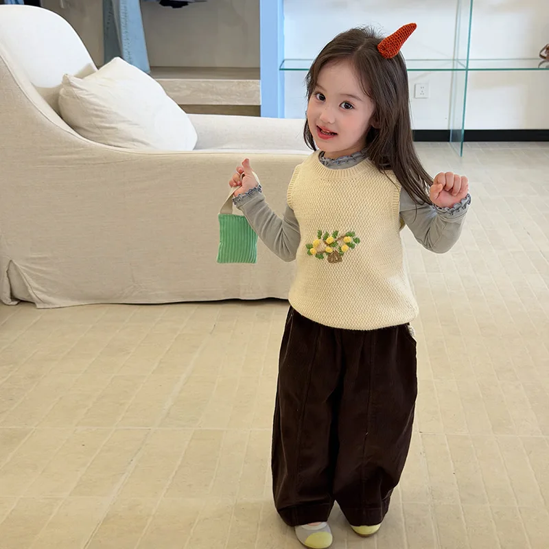 Children's Clothing Baby Forest Cute Three-dimensional Fruit Tree Embroidery Shoulder Knitted Vest Comfortable Casual Vest