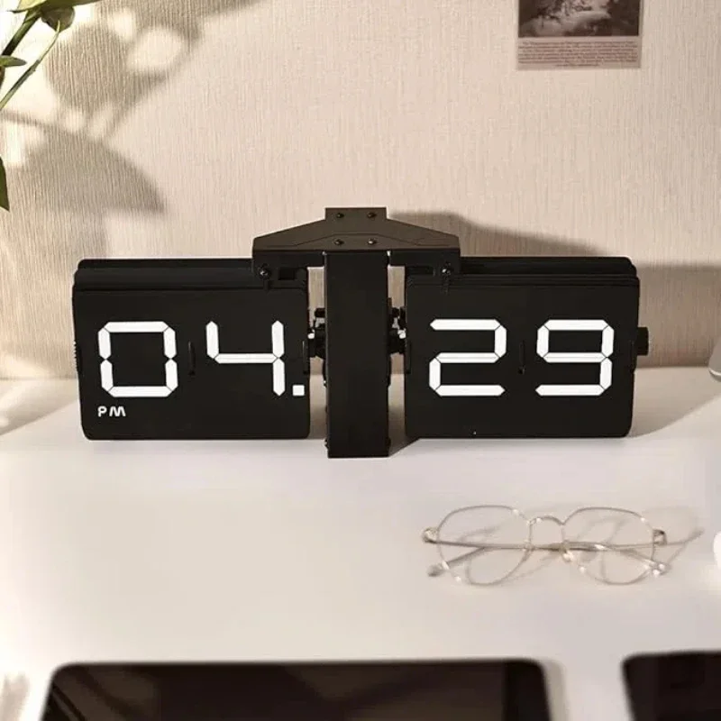 Flipping Clock Battery Powered Digital Time Display Silent Movement Mechanical Automatic Page-turning Clock Wall-mounted Decor