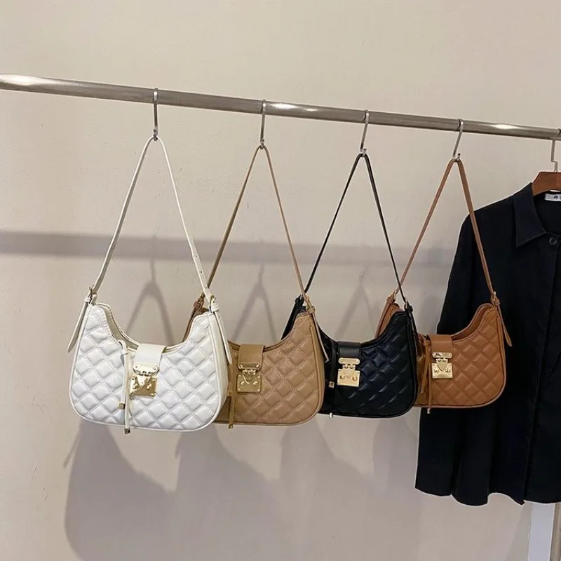 Luxury Vintage Messenger Diaper Bag: Elegant Crossbody Handbag For Women With Designer Style And Large Capacity For Tote
