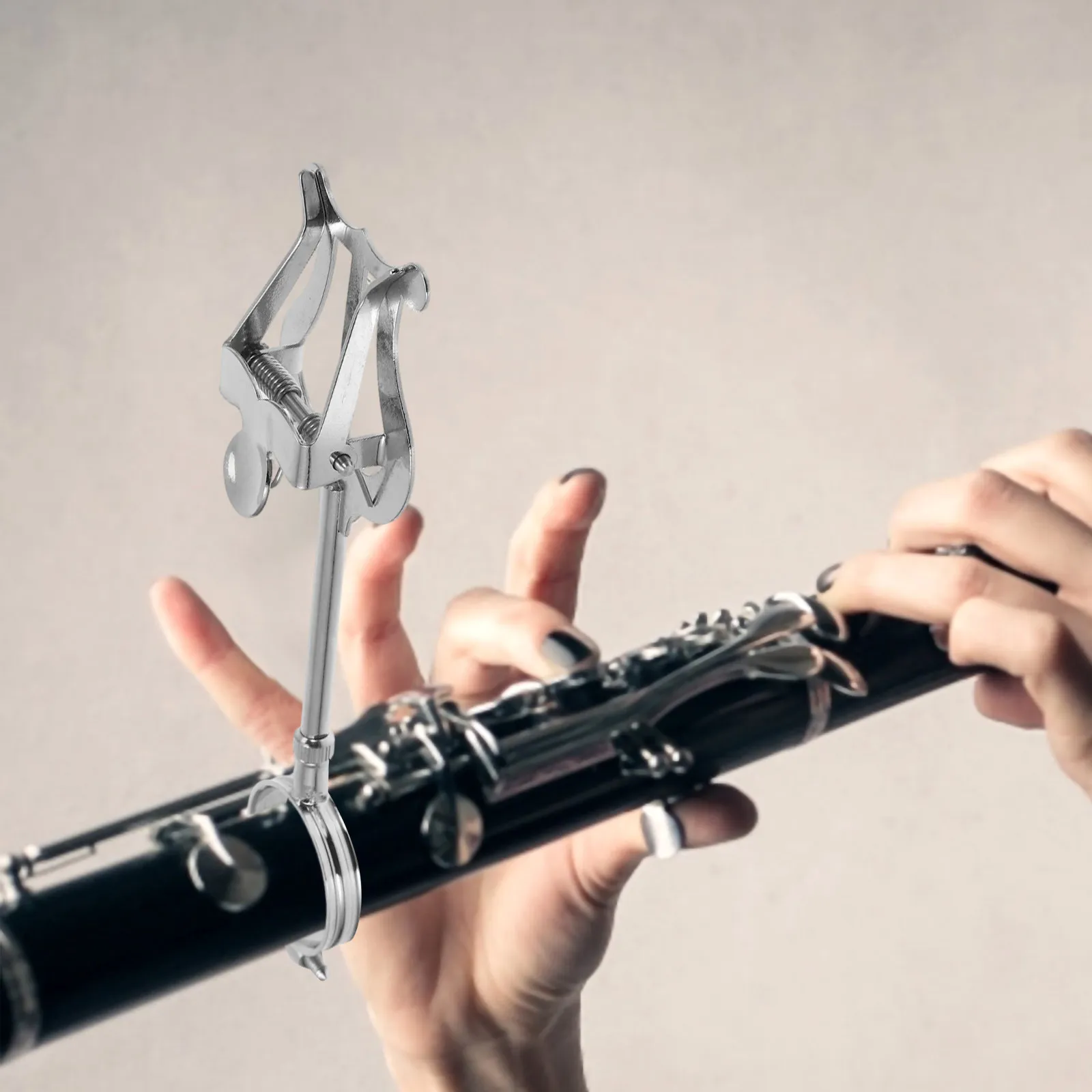 Lightweight Clarinet Music Score Clip – Premium Iron Sheet Music Holder, Secure Grip, Non-Deforming, Ideal Gift