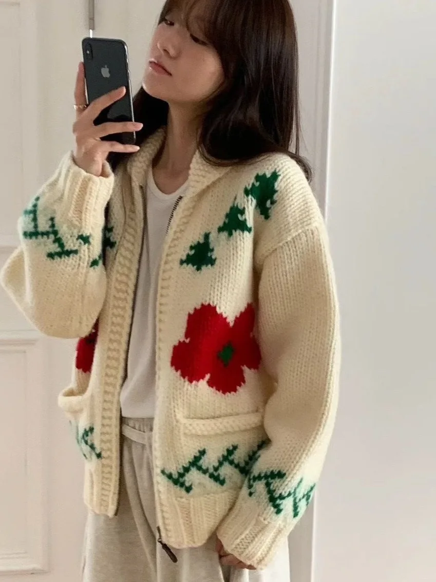 

Autumn 2025 New Knitted Jaet Women Fre Anti-Aging Flower Casual Loose Layered Sweater Open Cardigan Faion Ladies' Wear
