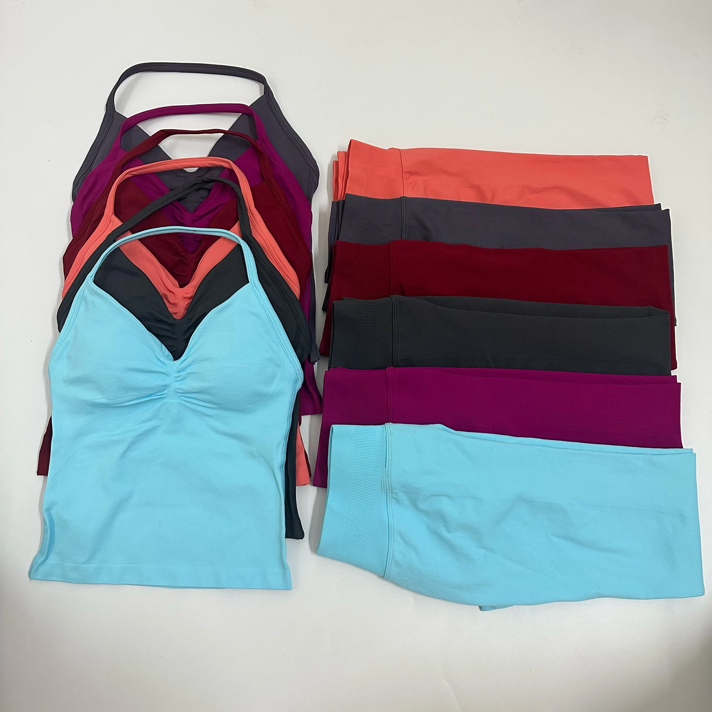 

Комплект из 2 предметов: женские леггинсы для йоги и футболка без рукавов с открытой спиной, комплект для йоги.