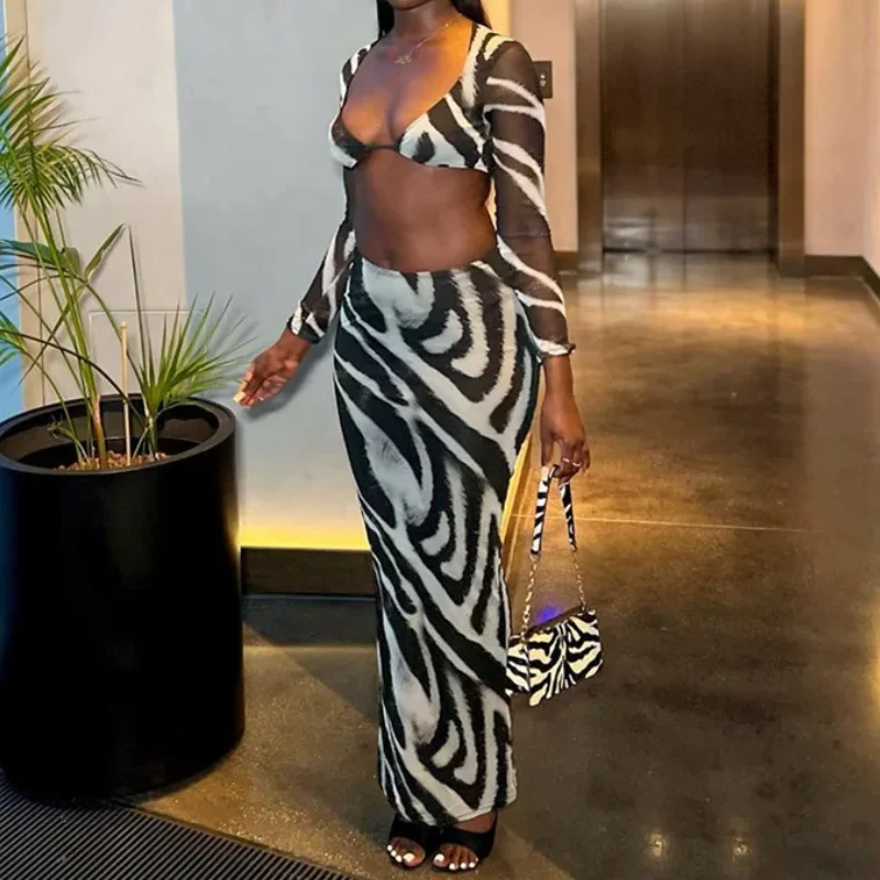 ストライプの女性用ドレス,ビスチェの衣装,長袖,スリムでセクシー,ファッショナブル,白黒,夏