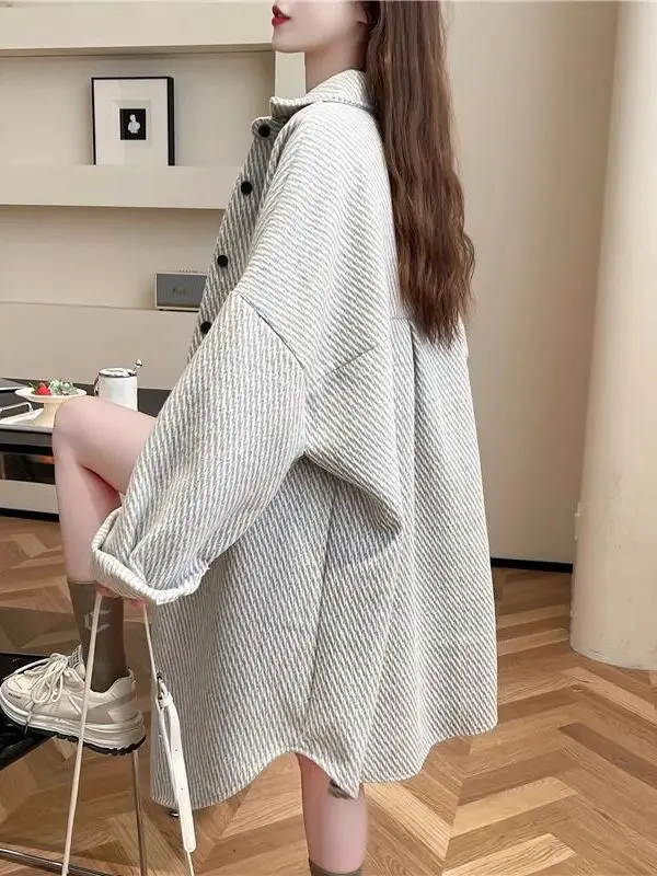 Women's Oversized Long Casual Shirt Fleece Lined Hong Kong Style Loose Fit Autumn Winter Coat Button up Trendy Outerwear