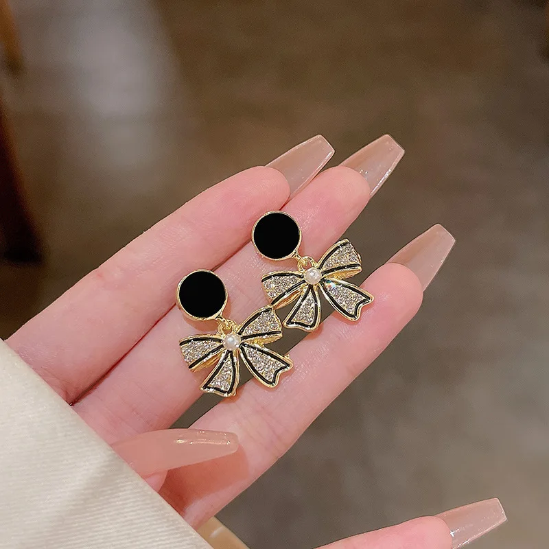 Korean Women\'s Earrings Sales Black Bowknot Crystal Earrings Light Luxury Temperament Small Design Sense Earrings Gifts Women