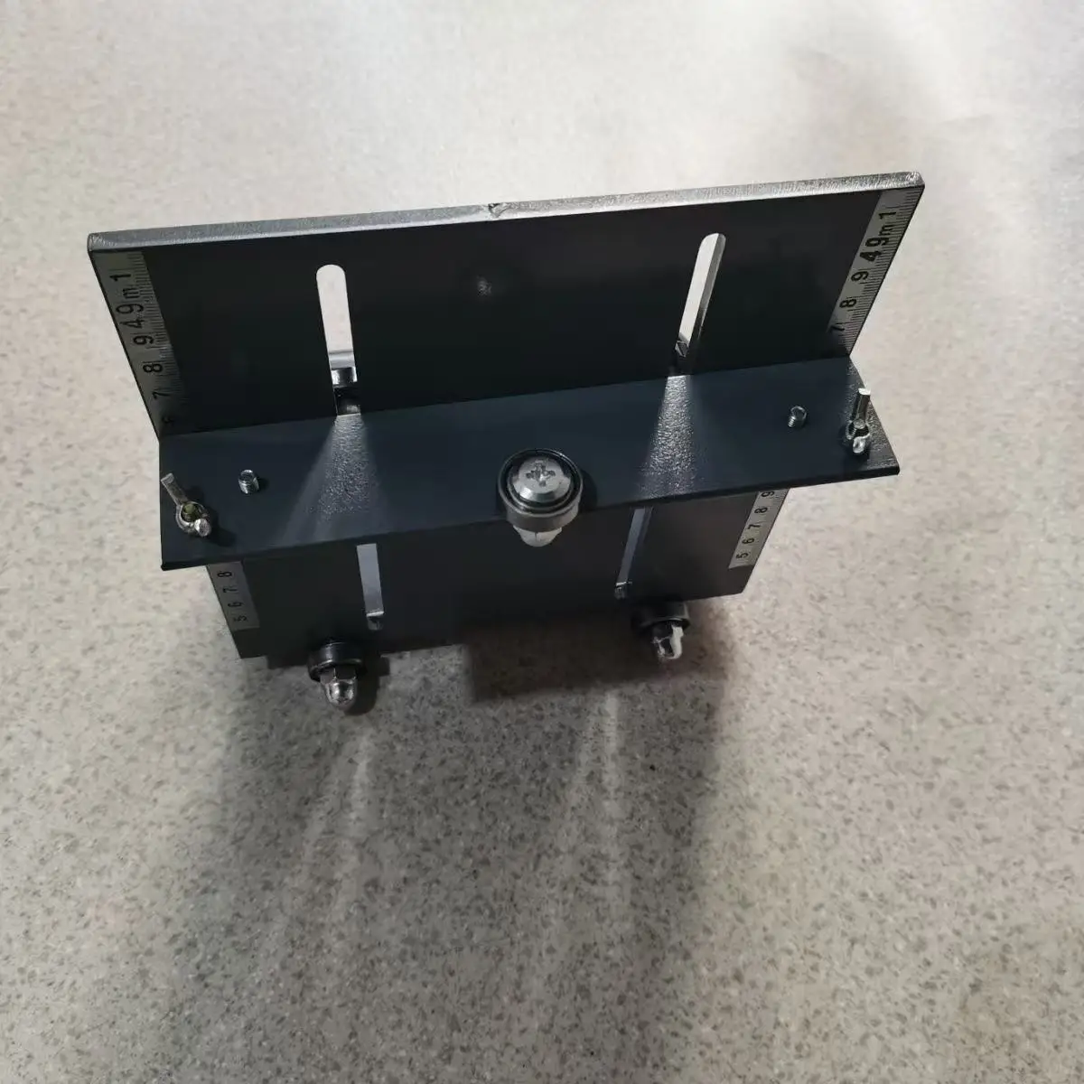 PVC Vinyl Floor Installation Tools - Wall-Mount Edge Cutter, Quick Cutting with Adjustable Height 8-20cm for Wall Installation