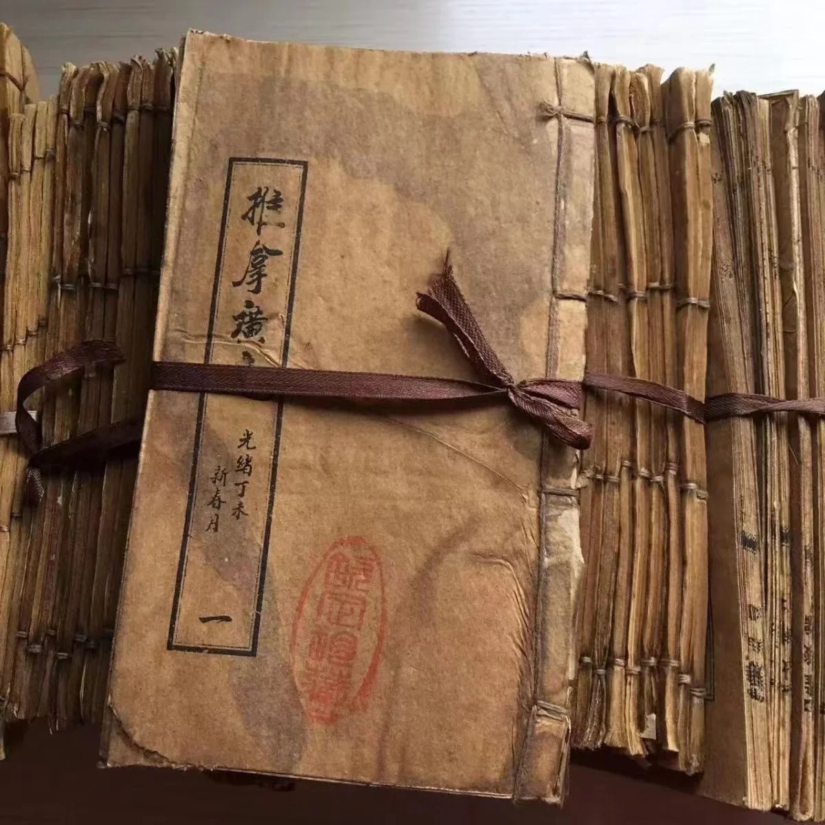 Chinese Old Sewed Books Living Room Ornament Vintage Aesthetic Home Decoration Gifts Party Event Photo Props Ancient Book
