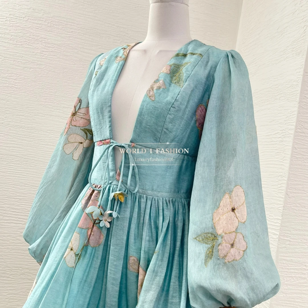 Vestido largo con cintura recortada 2025 Vestido largo negro de alta calidad con cuello halter y hombros descubiertos