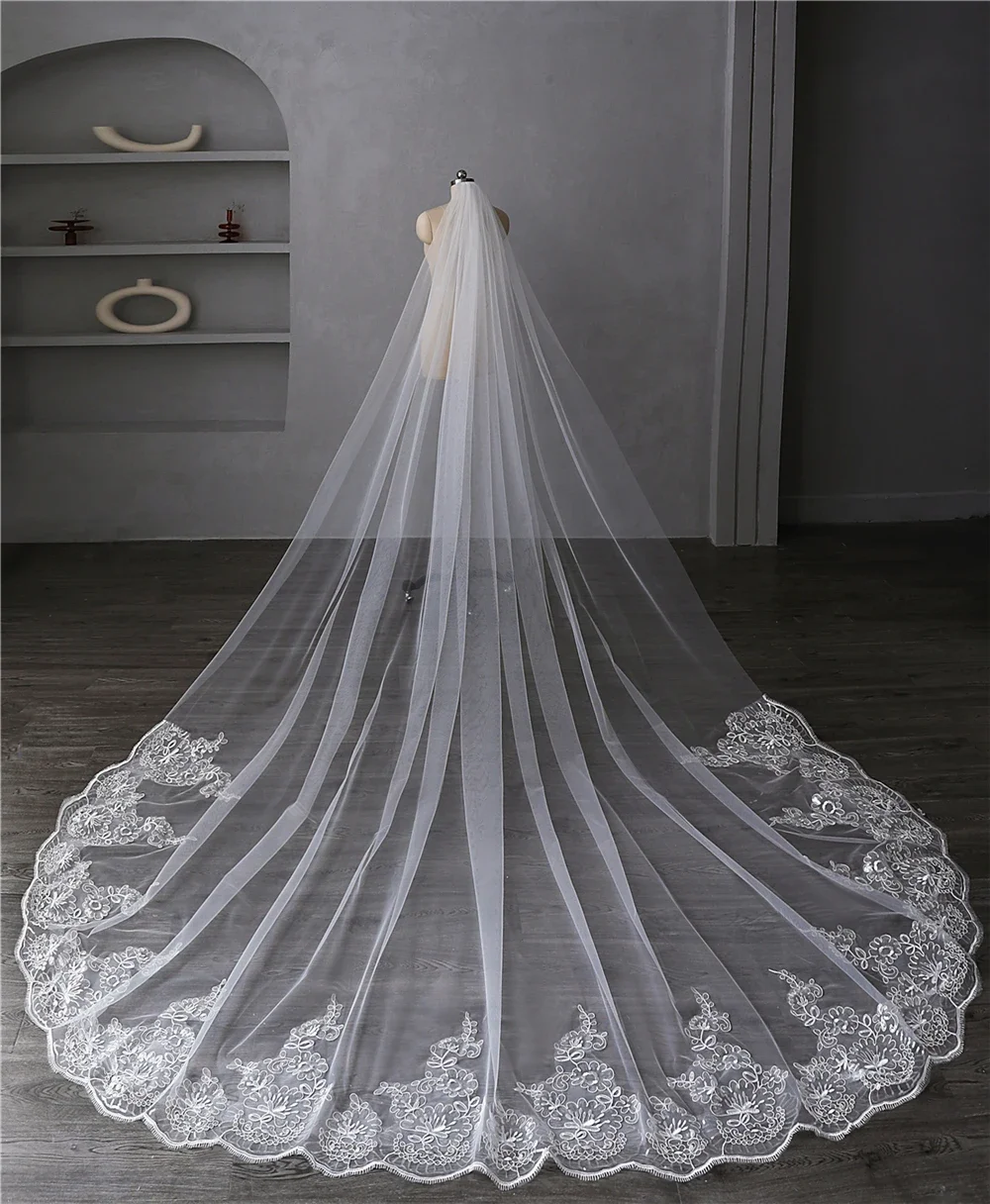 Wedding Veil Long Luxurious Bridal Veil Applique Lace Edge Sequins White/Ivory Veil With Comb Cathedral 1Tier 300/350/400cm