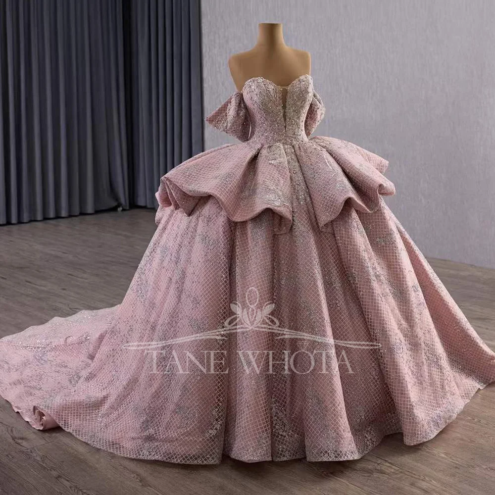 

Розовое платье Quinceanera с открытыми плечами и шнуровкой сзади, расшитое блестками и кристаллами, бисером, индивидуальное платье для выпускного вечера