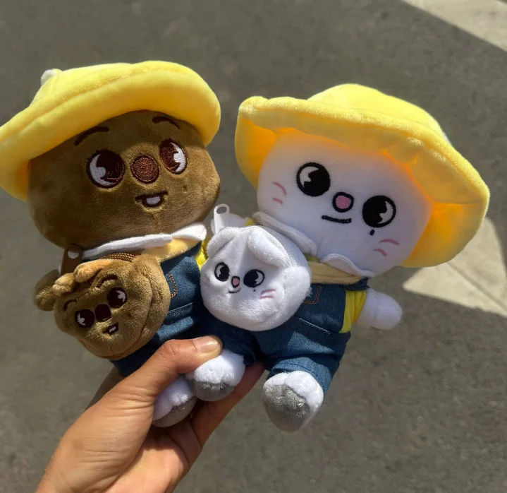 مجموعة دمى سكزو الحيوانية المحشوة - 20 سم مع ملابس وحقيبة ظهر قابلة للإزالة - إصدار محدود من دمى إس كيه زد - هدية من منتجات الحفلات