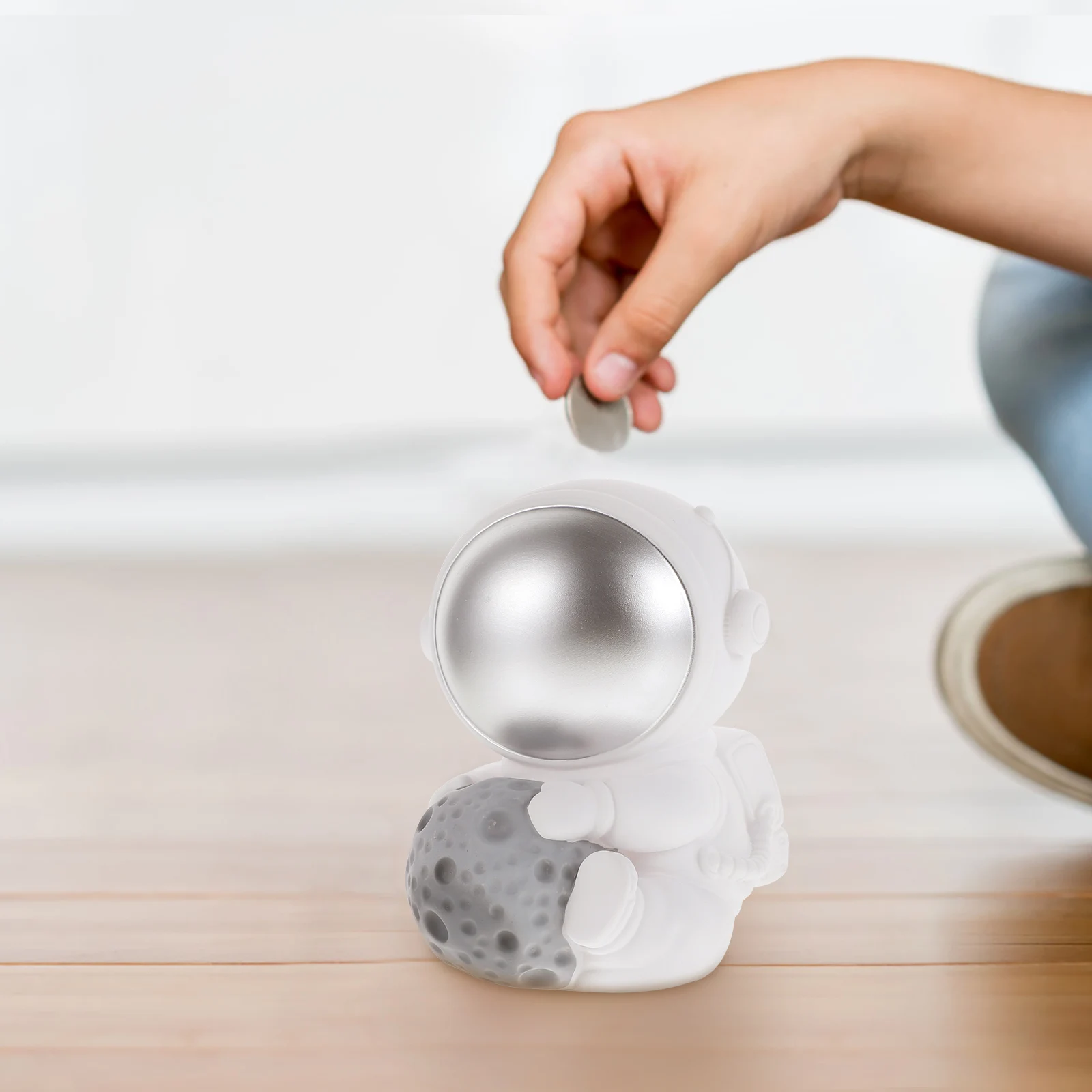 Astronaut Shape Piggy Bank Large Capacity Premium Material Cute Saving Bank For Kids Decorative Desktop Ornament Household