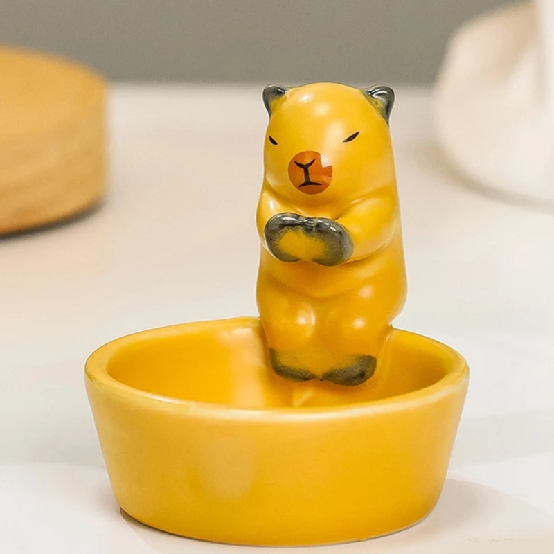 Table Ceramics Capybara Candle Holder Nonslip Base Cartoon Warming Paws Animal Tealight Stand Candlestick Decoration