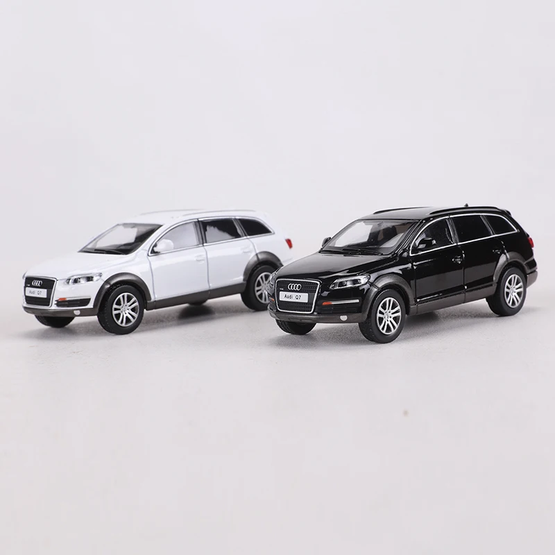

Модель автомобиля из сплава MASDI 1:64 2008 Q7 FSI quattro