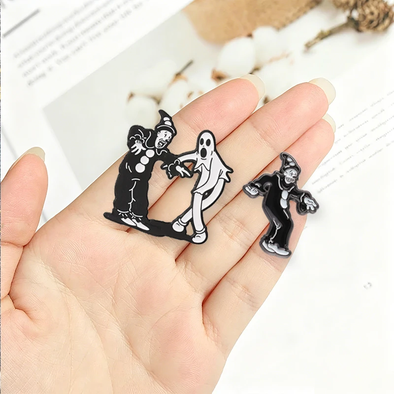 2-4pcs/set Halloween Horror Movie Clown Ghost Badge Enamel Pins Goth Voodoo Doll Witch Cat Brooch Lapel Badge Party Jewelry Gift
