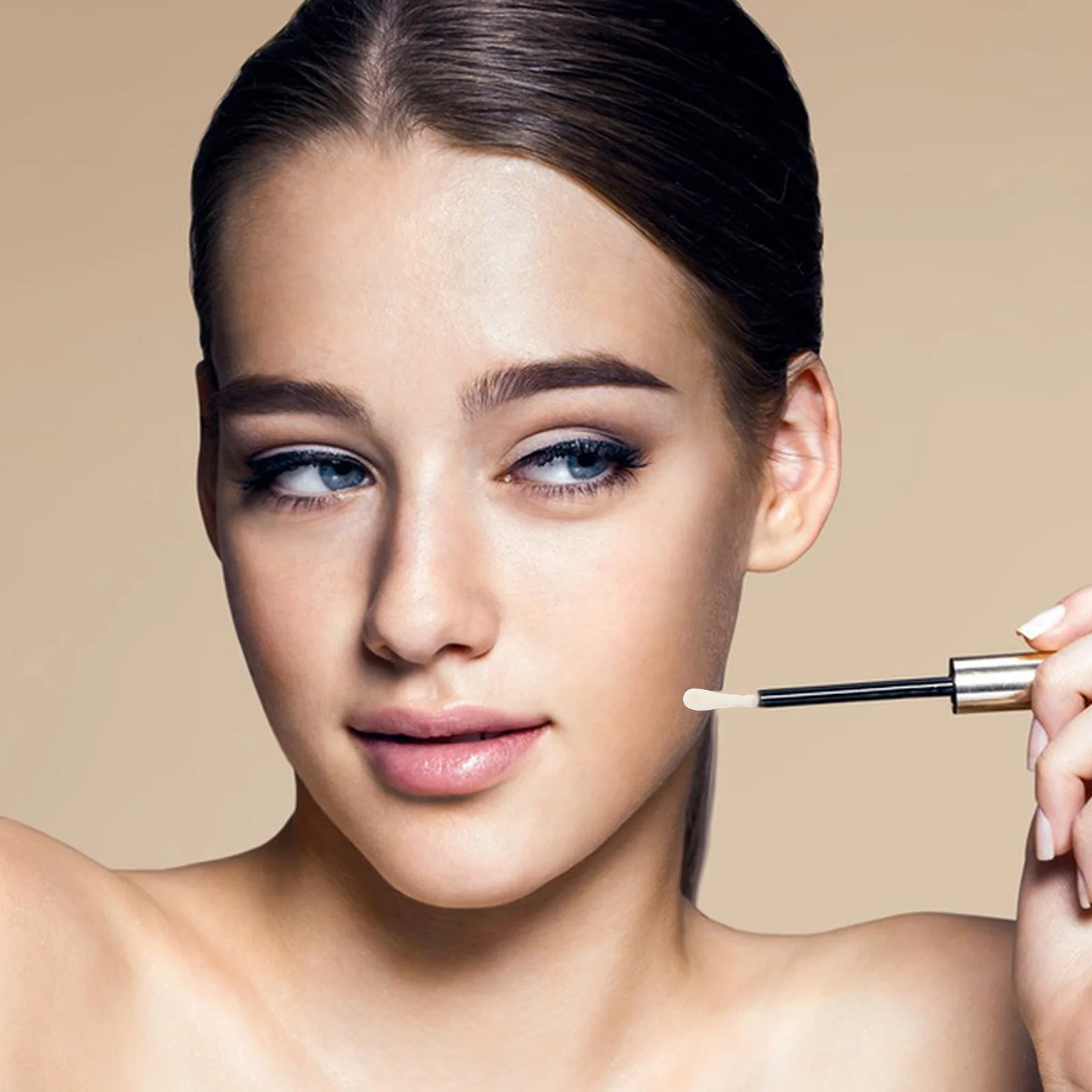 

50Pcs Disposable Lip Brush Attachment Heads Flock Coated Wand for Precise Lipstick Glaze Cream Makeup on-The-Go Use