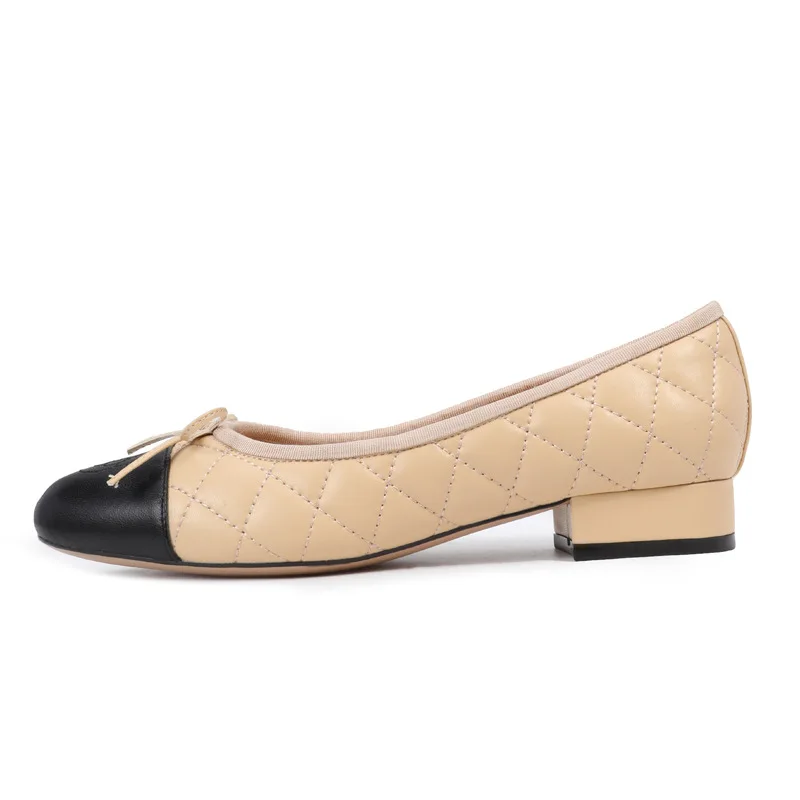 Flache Ballettschuhe aus echtem Leder für Damen, genähte Designer-Sneaker mit Schleifen, runde Zehenschuhe, süße Freizeitschuhe