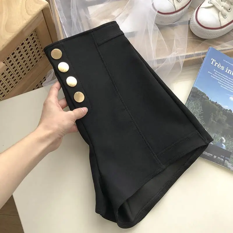 Korean Fashion High Waist Button Casual Shorts Woman 2026 Summer New Office Lady Elegant Commute Solid All-match Wide Leg Shorts