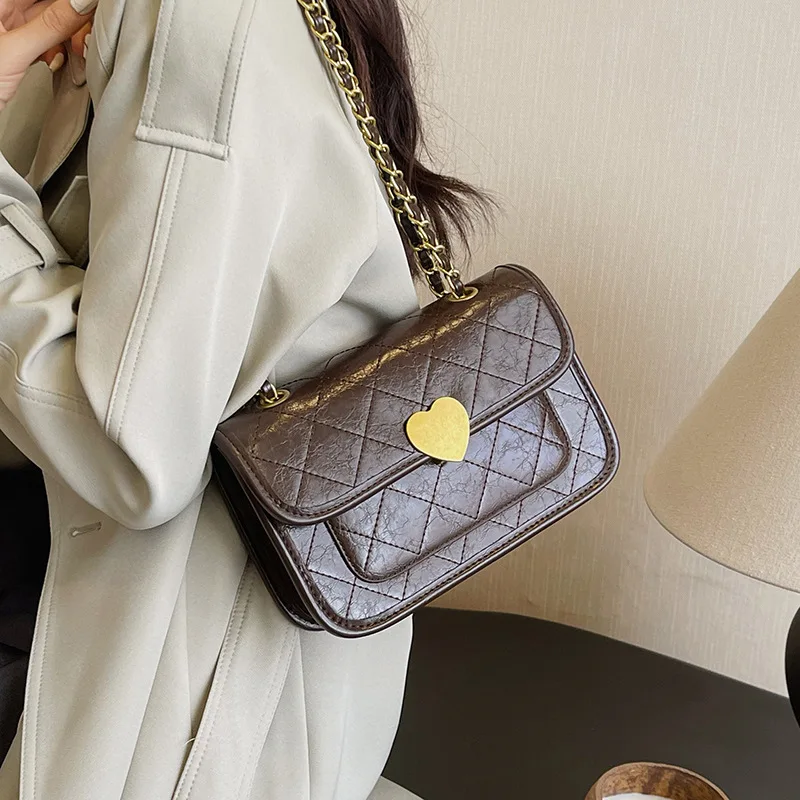 

2025 Новая легкая роскошная корейская женская сумка - модный темперамент и сладкая любовь, уникальный дизайн, цепочка через плечо/мессенджер с высоким экраном