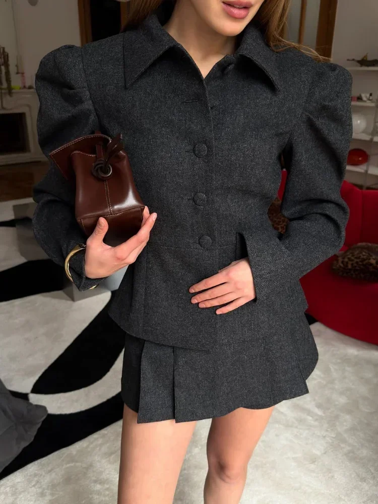 

Women Chic Grey Lapel Woolen Overcoats Puffed Long Sleeves Single Breasted Short Coat 2026 Elegant Lady Daily Commute Outerwears